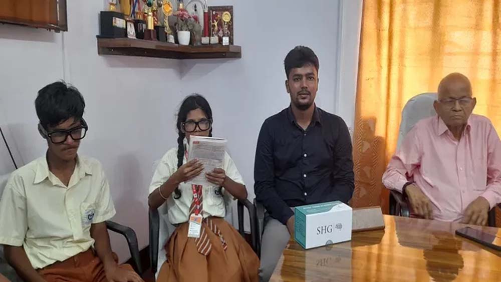 बेंगलुरु की पहल: 59 भाषाओं में किताब पढ़कर सुनाने वाला AI स्मार्ट चश्मा तैयार