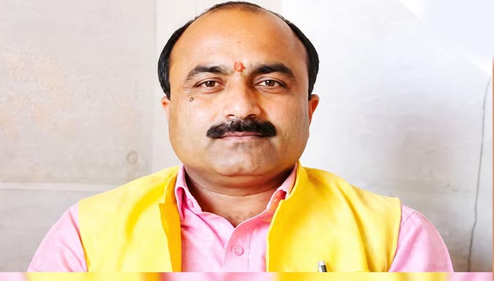 ओरछा के हरदौल बैठका से जुड़ा है महेश केवट का परिवार, अब राज्यसभा उम्मीदवार बनकर चर्चा में