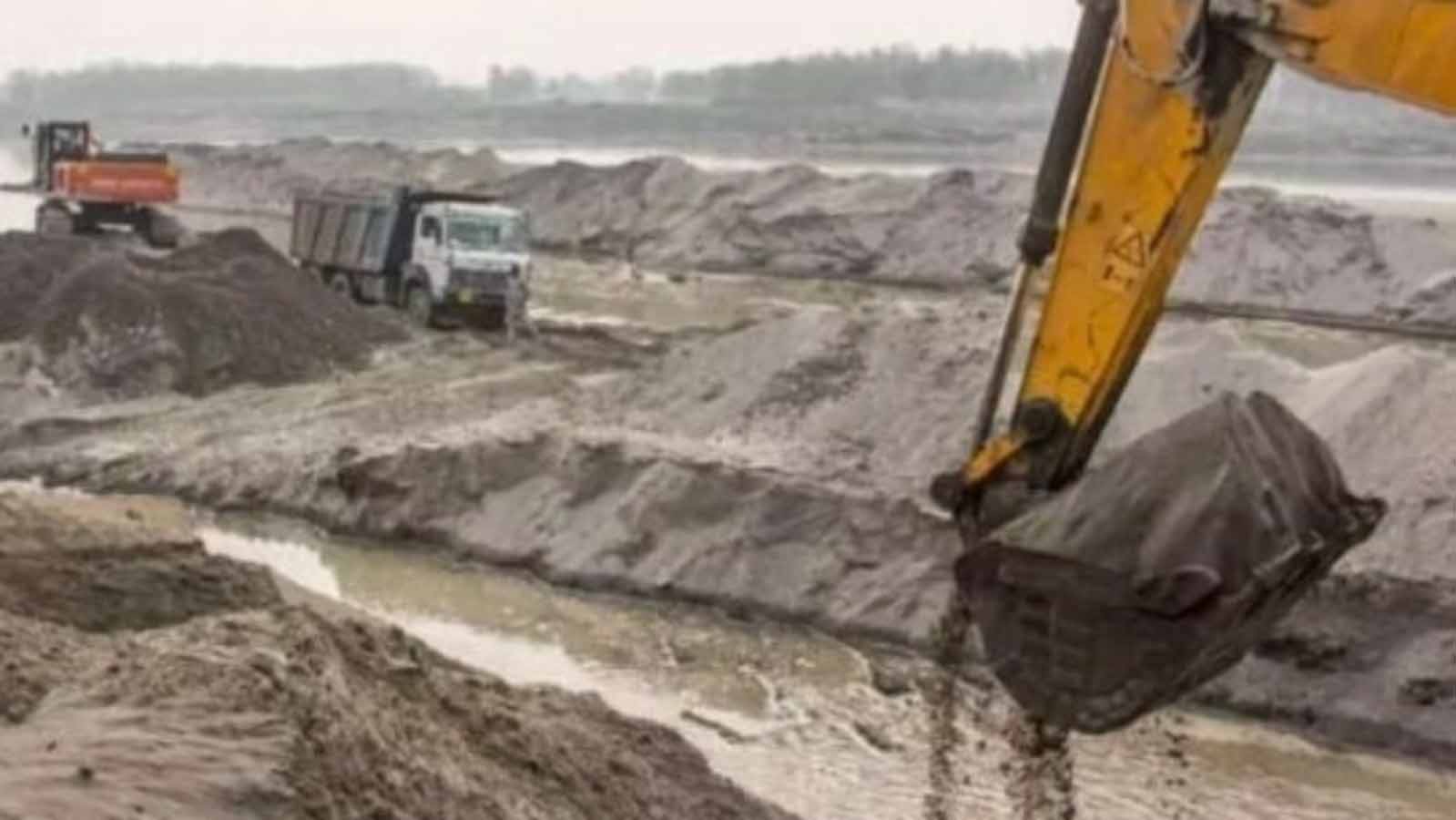 सरकार की तैयारी पूरी: 30–35 लाख सीएफटी बालू स्टॉक से निर्माण कार्य जारी रहेंगे