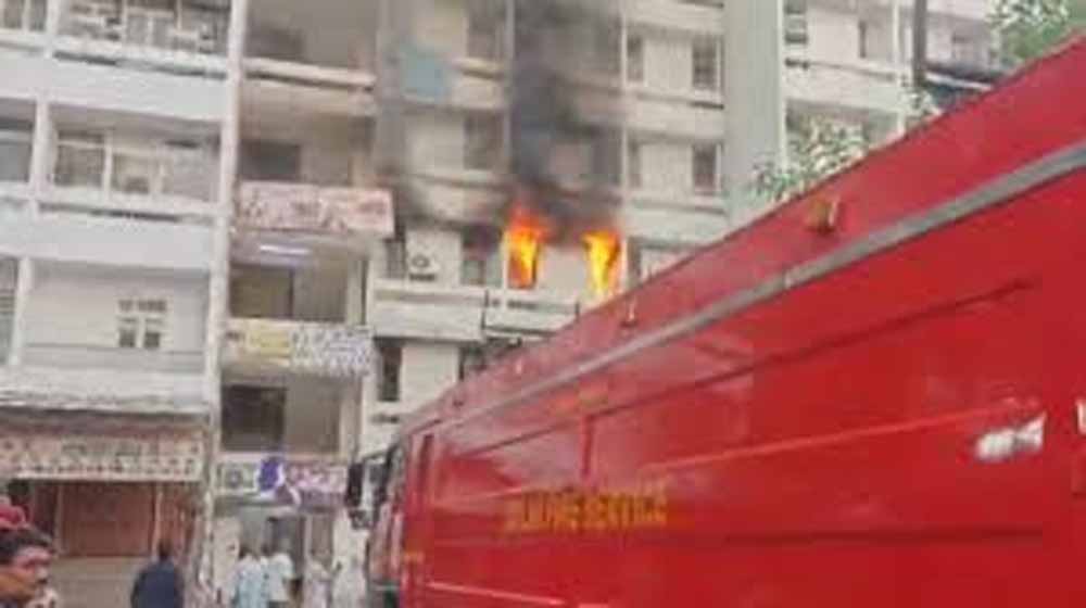 दिल्ली के कड़कड़डूमा कोर्ट परिसर में आग, कुछ दस्तावेज जलने की आशंका