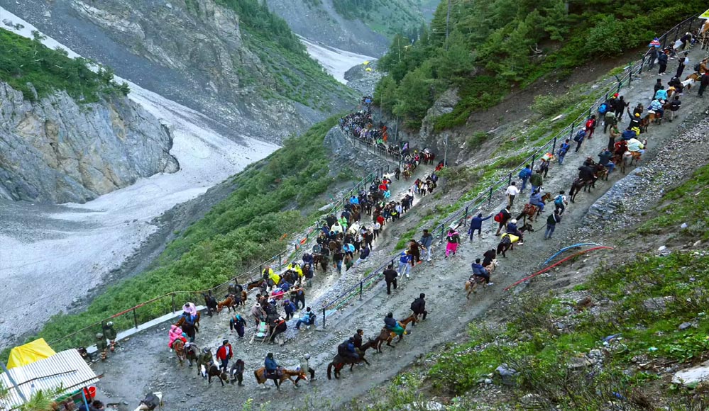 Amarnath Yatra 2026: यात्रियों की हर पल की लोकेशन पर रहेगी नजर, भोपाल से होगा मॉनिटरिंग कंट्रोल