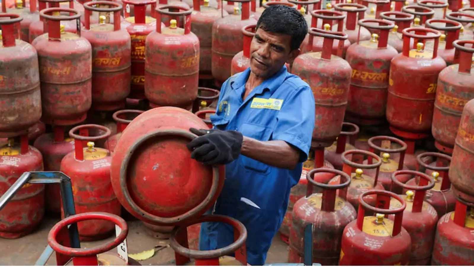 होर्मुज संकट का असर, गैस सिलेंडर की सप्लाई लागत बढ़ी, सरकार पर बढ़ा बोझ