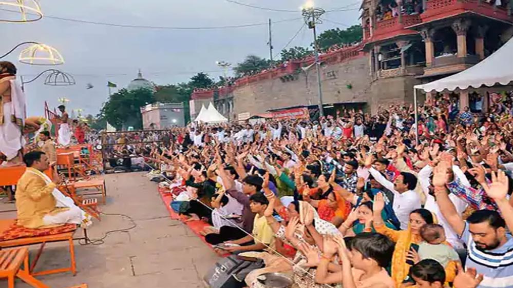 दक्षिणा नहीं, स्वच्छता का वचन चाहिए! रामघाट के पुरोहितों का अनूठा अभियान चर्चा में