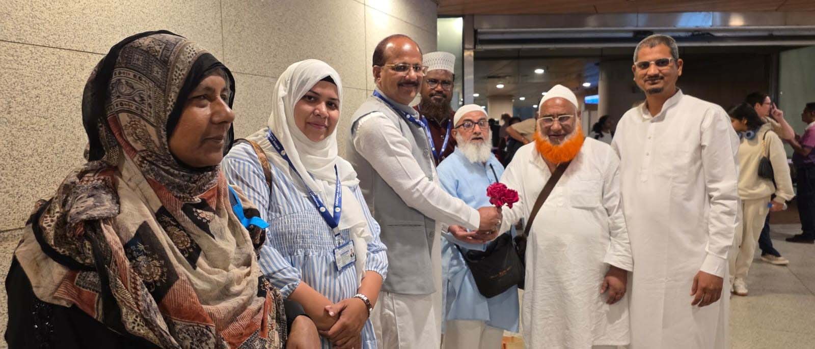 छत्तीसगढ़ के 813 हज यात्रियों की सफल वापसी, राज्य हज कमेटी ने किया भव्य स्वागत
