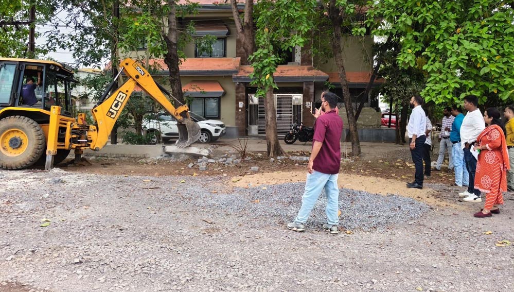 सेजबहार फेस-1 कॉलोनी की भूमि से गृह निर्माण एवं अधोसंरचना विकास मंडल ने हटाया अतिक्रमण