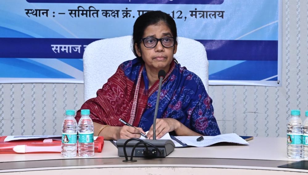 छत्तीसगढ़ में शराब व्यसन मुक्ति अभियान की समीक्षा, राज्य स्तरीय बैठक में तय हुई आगे की रणनीति