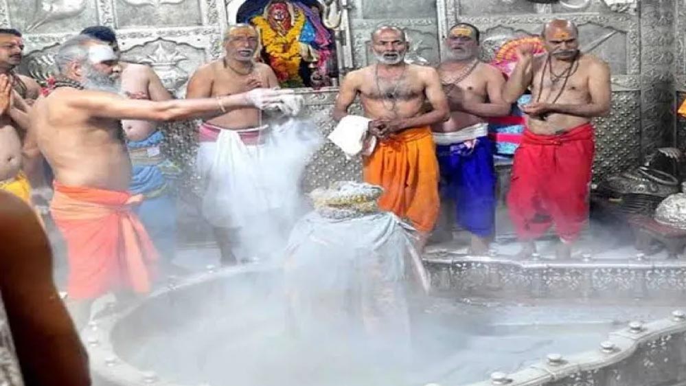 महाकाल भक्तों के लिए बड़ा बदलाव! भस्म आरती में अब 3 माह में एक बार ही मिलेगा मौका