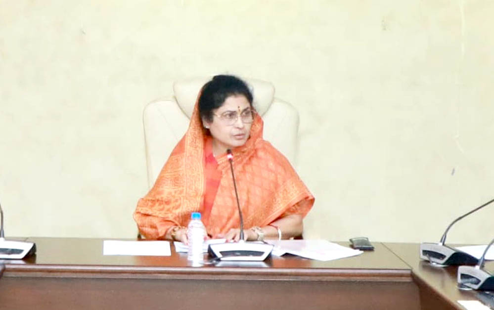 लापरवाह ठेकेदारों पर सख्त एक्शन, राज्यमंत्री गौर ने ब्लैकलिस्ट करने के दिए निर्देश