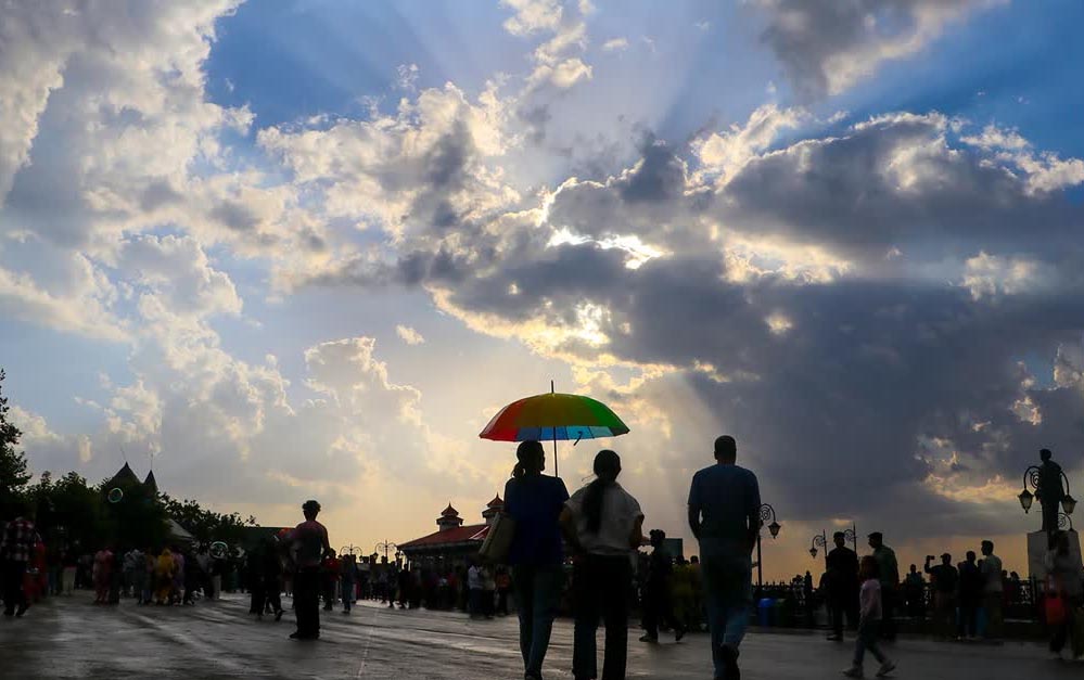 लेट हो रहा मानसून, लेकिन बारिश बनी राहत! पंजाब में पारा लुढ़का, अगले चार दिन यलो अलर्ट