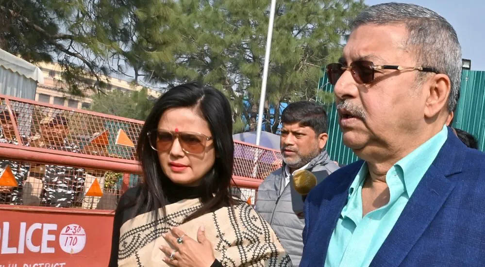 महुआ मोइत्रा के बयान से सियासी हलचल, शुभेंदु अधिकारी की तारीफ के बाद बढ़ीं अटकलें