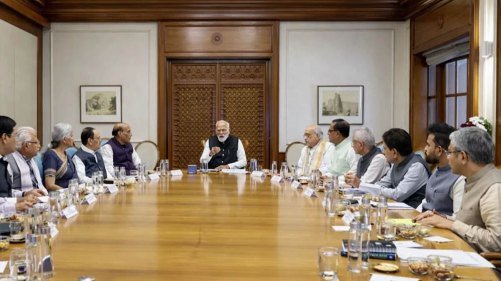 मोदी कैबिनेट में बदलाव की आहट! कई मंत्रियों की छुट्टी तय?, TMC और शिवसेना के बागियों की एंट्री की च