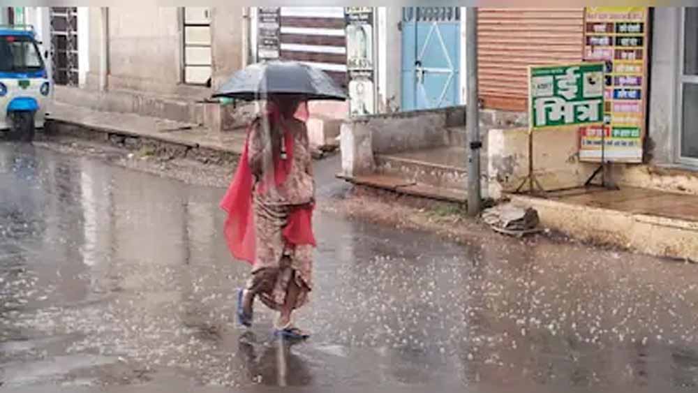 मॉनसून की दस्तक से पहले मौसम का बदला मिजाज, कई राज्यों में तेज हवाओं की चेतावनी