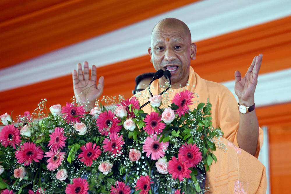 श्रीराम के अस्तित्व को नकारने और रामभक्तों पर गोली चलाने वाले लोग कर रहे हैं आस्था की बात: सीएम