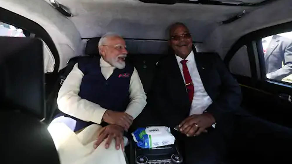 PM मोदी का सेशल्स दौरा शुरू, राष्ट्रपति पैट्रिक हर्मिनी ने गर्मजोशी से किया स्वागत