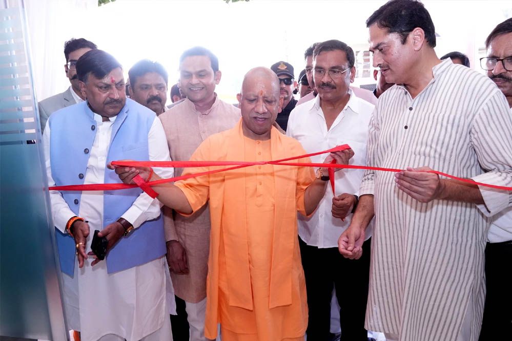 मुख्यमंत्री ने किया गोरखपुर में एस्ट्रोमेडिक्स सुपर स्पेशलिटी हॉस्पिटल का उद्घाटन, कहा- गुणवत्तापूर