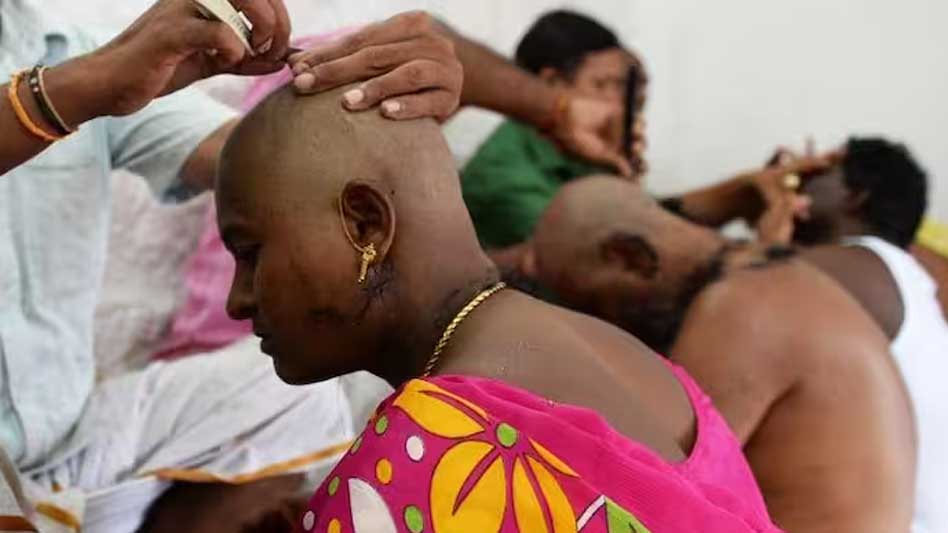 आंध्र प्रदेश के तिरुपति मंदिर में भक्तों की आस्था का अनोखा रिकॉर्ड, 12.4 लाख लोगों ने करवाया मुंडन