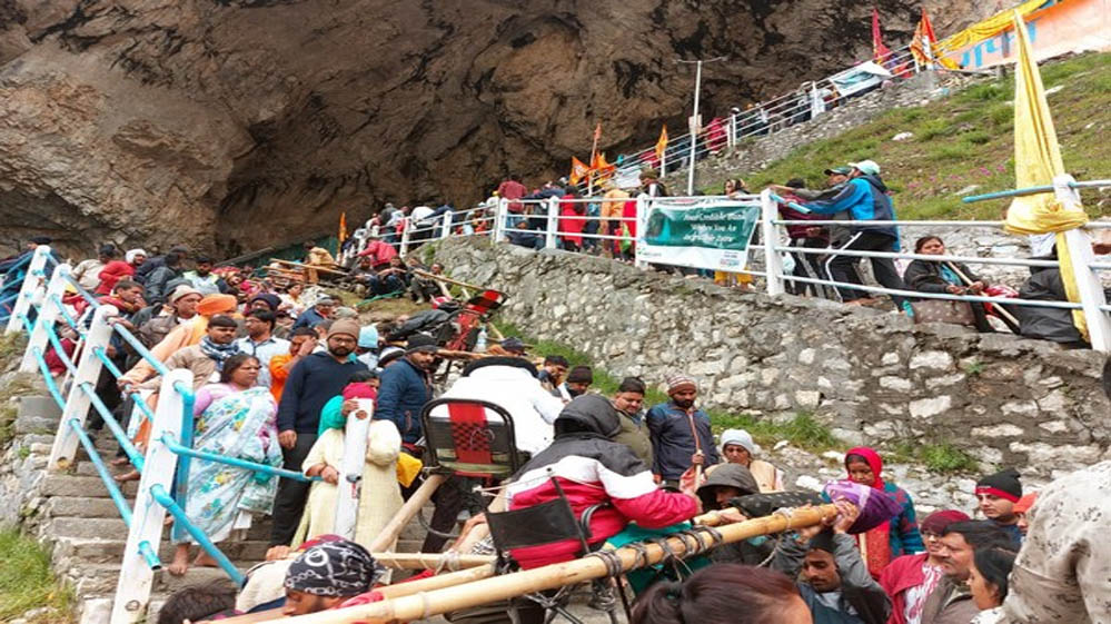 अमरनाथ यात्रा को लेकर हाई अलर्ट, खुफिया एजेंसियों ने आतंकी साजिश की आशंका जताई