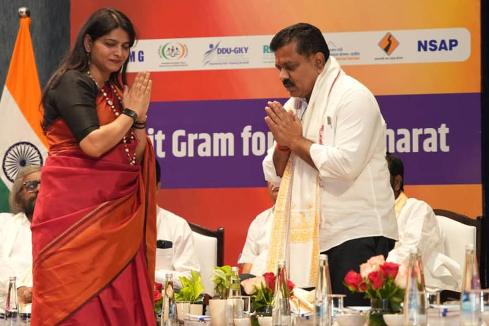 राष्ट्रीय सम्मेलन में छत्तीसगढ़ के मटेरियल बैंक मॉडल की गूंज, केंद्रीय ग्रामीण विकास मंत्री ने की ज