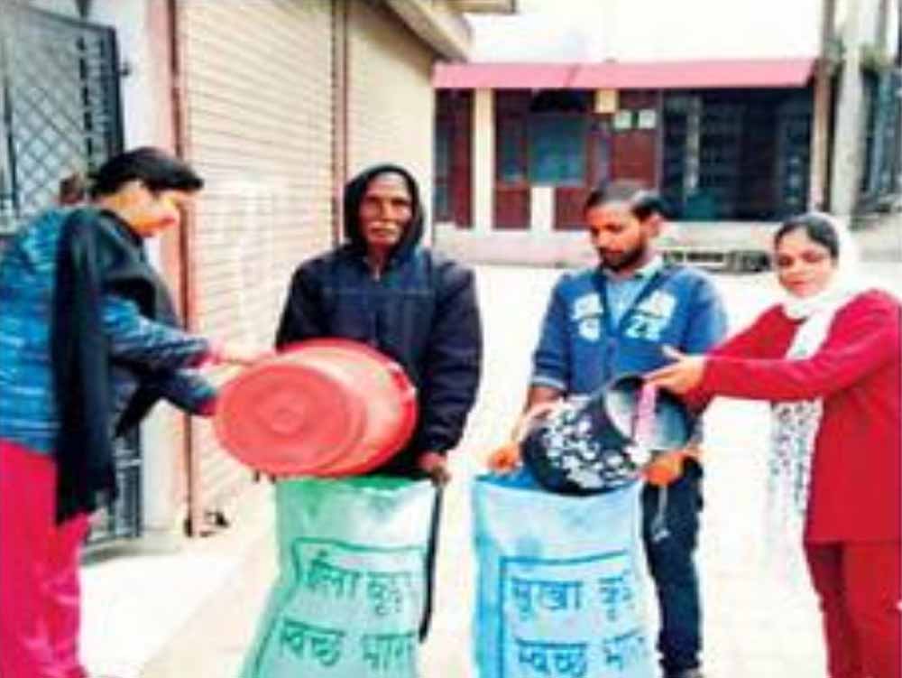 बरेली में स्वच्छता नियम होंगे सख्त, खुले में कूड़ा फेंकने पर कटेगा बिजली-पानी कनेक्शन