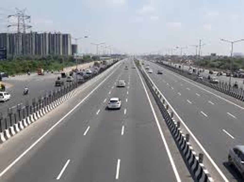 लखनऊ से झांसी तक बेहतर सड़क संपर्क, औद्योगिक विकास और निवेश को मिलेगी रफ्तार