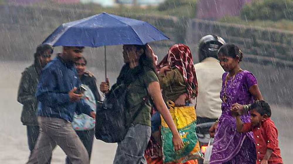 केरल पहुंचने वाला है मॉनसून, कई राज्यों में भारी बारिश की चेतावनी जारी