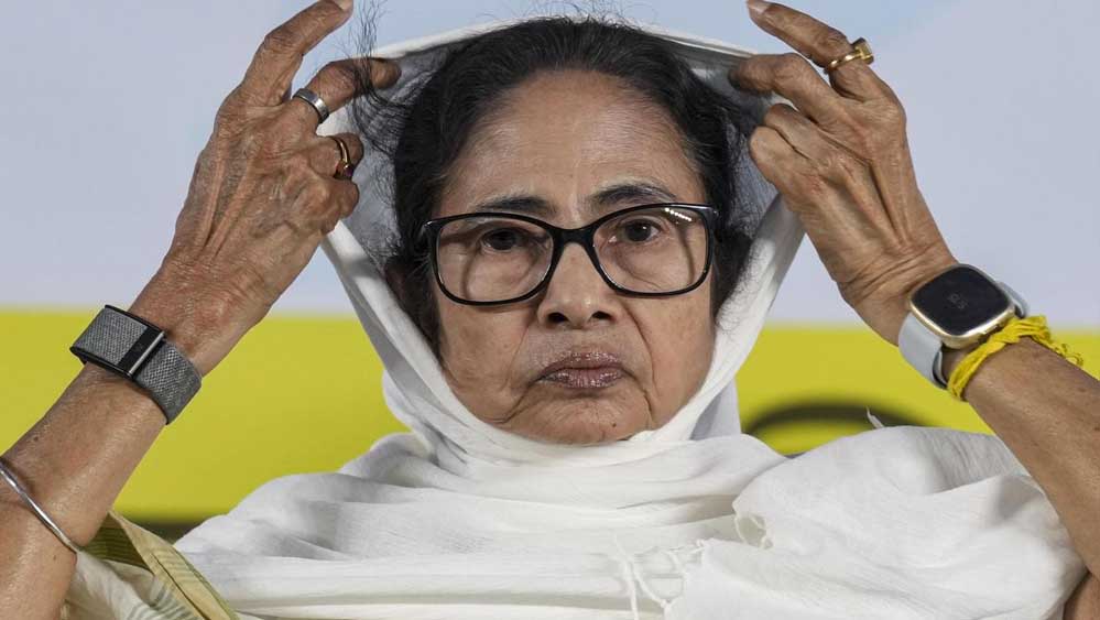 ममता बनर्जी की बढ़ीं मुश्किलें, विवादित बयान को लेकर सिलीगुड़ी में मामला दर्ज