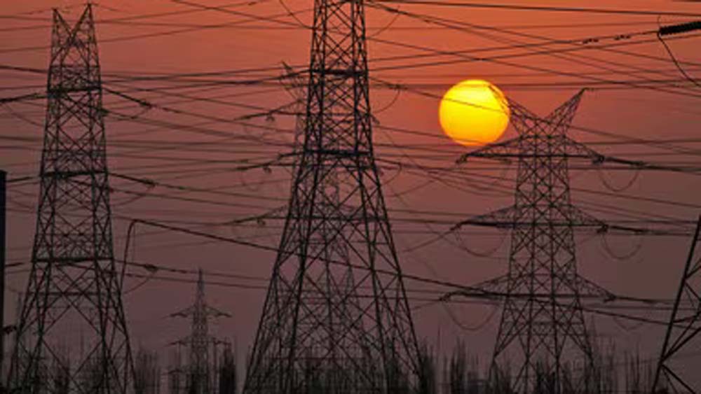 लखनऊ में बिजली की अधिकतम मांग 32,673 मेगावाट तक पहुंची, खपत के सारे रिकॉर्ड टूटे