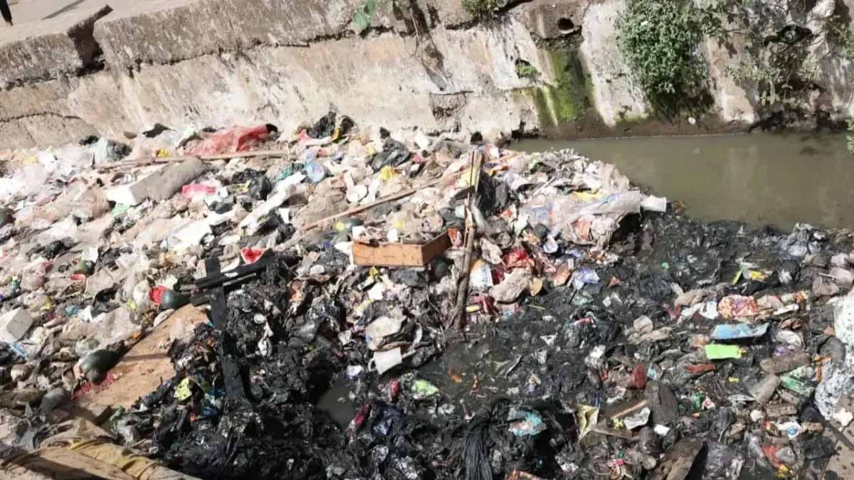 नगर निगम की बड़ी पहल, ड्रेन और नालों की सफाई पर 1.5 करोड़ रुपये खर्च