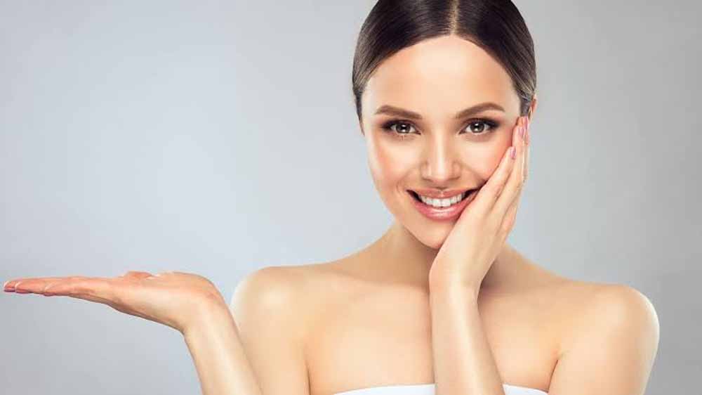 कोरियन स्किनकेयर ट्रेंड: कोलेजन बढ़ाने के 5 घरेलू नुस्खे जो स्किन को बनाते हैं ग्लोइंग