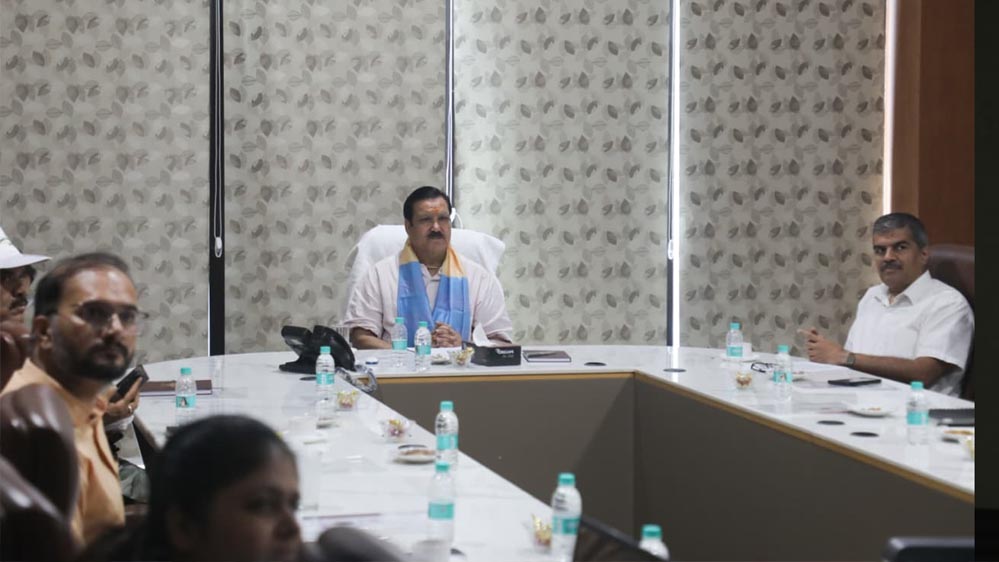 वर्ल्ड स्किल्स फाइनलिस्ट अजय अहिरवार से मंत्री टेटवाल का वर्चुअल संवाद, प्रतिभा की सराहना