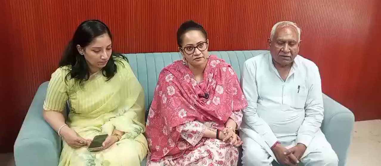 नारनौल बैठक में लापरवाही पर गिरी गाज, समय पर न पहुंचने पर अधिकारी निलंबित