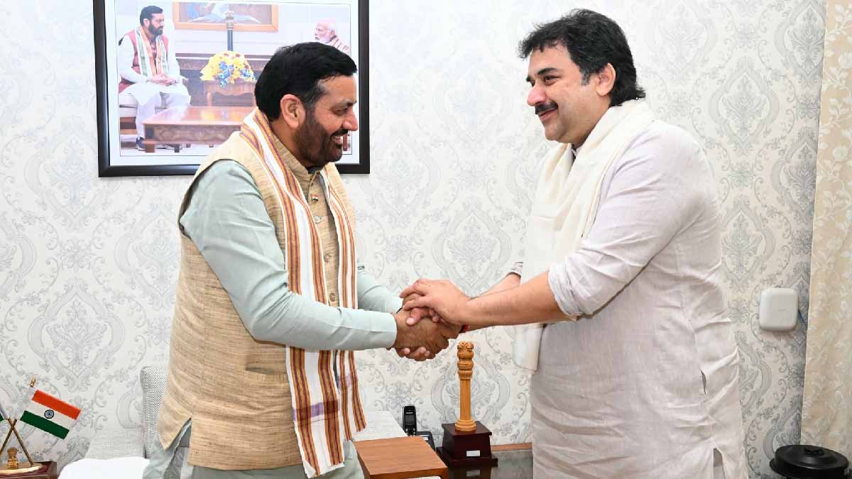 हरियाणा राजनीति में बढ़ी नजदीकियां, सीएम आवास पर बिश्नोई परिवार के साथ डिनर