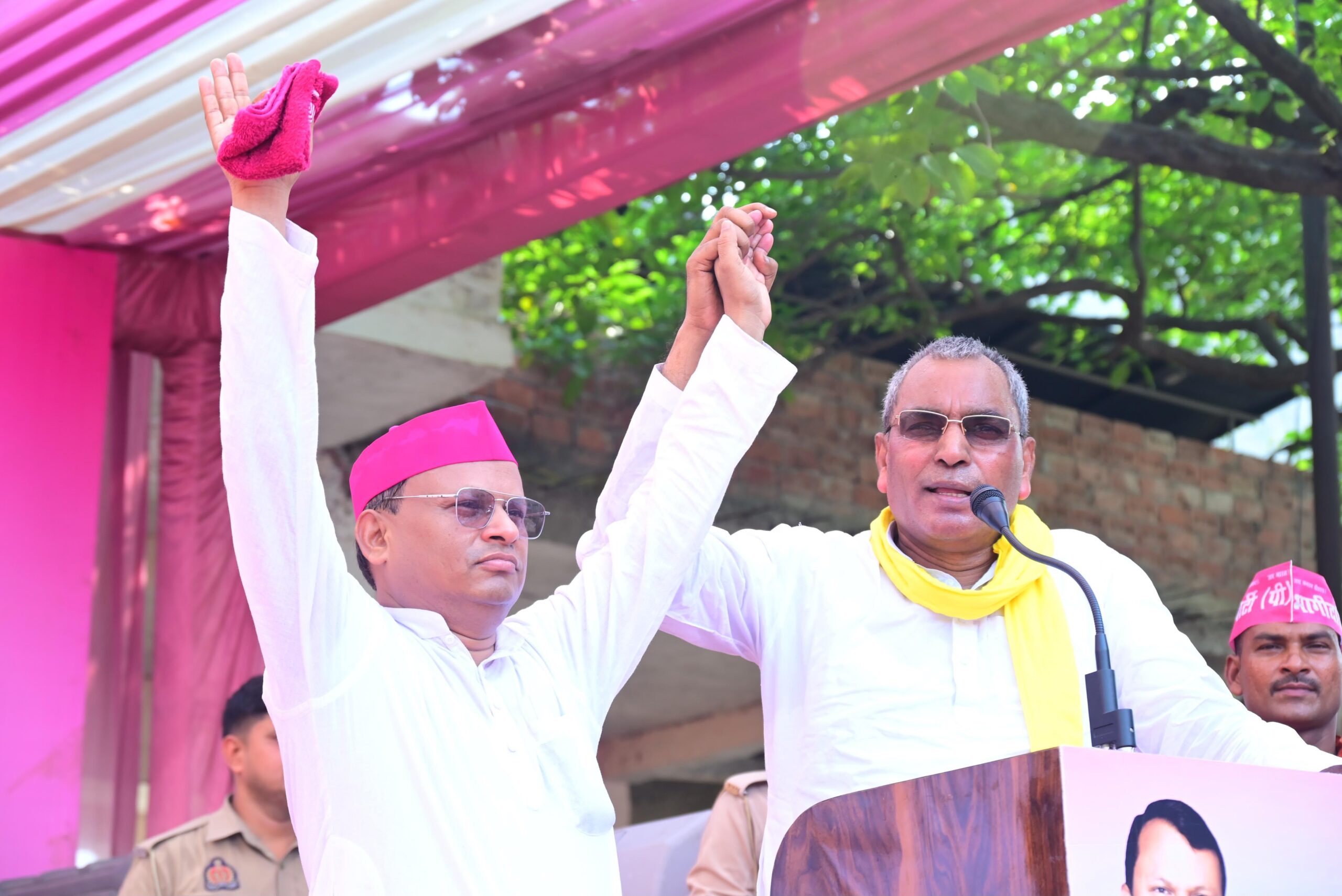 सपा सरकार में प्रजापति समाज के लोगों को तालाब से मिट्टी तक नहीं लेने देते थे यादव: ओम प्रकाश राजभर