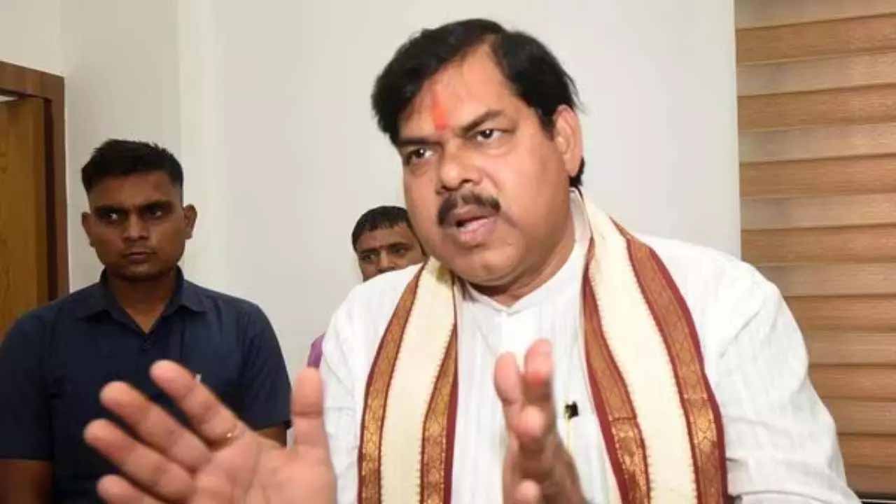 कोचिंग सेंटर विवाद के बाद बिहार में सियासत गर्म, छात्रों की पढ़ाई पर असर