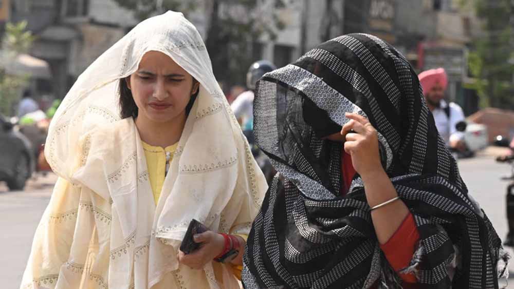 भीषण गर्मी से बेहाल उत्तर प्रदेश, 20-25 जून के बीच मानसून की दस्तक के आसार