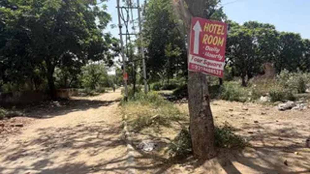 गोरखपुर पंचायत की पहल, सरपंच ने दान की जमीन पर बनाई आधुनिक चौपाल