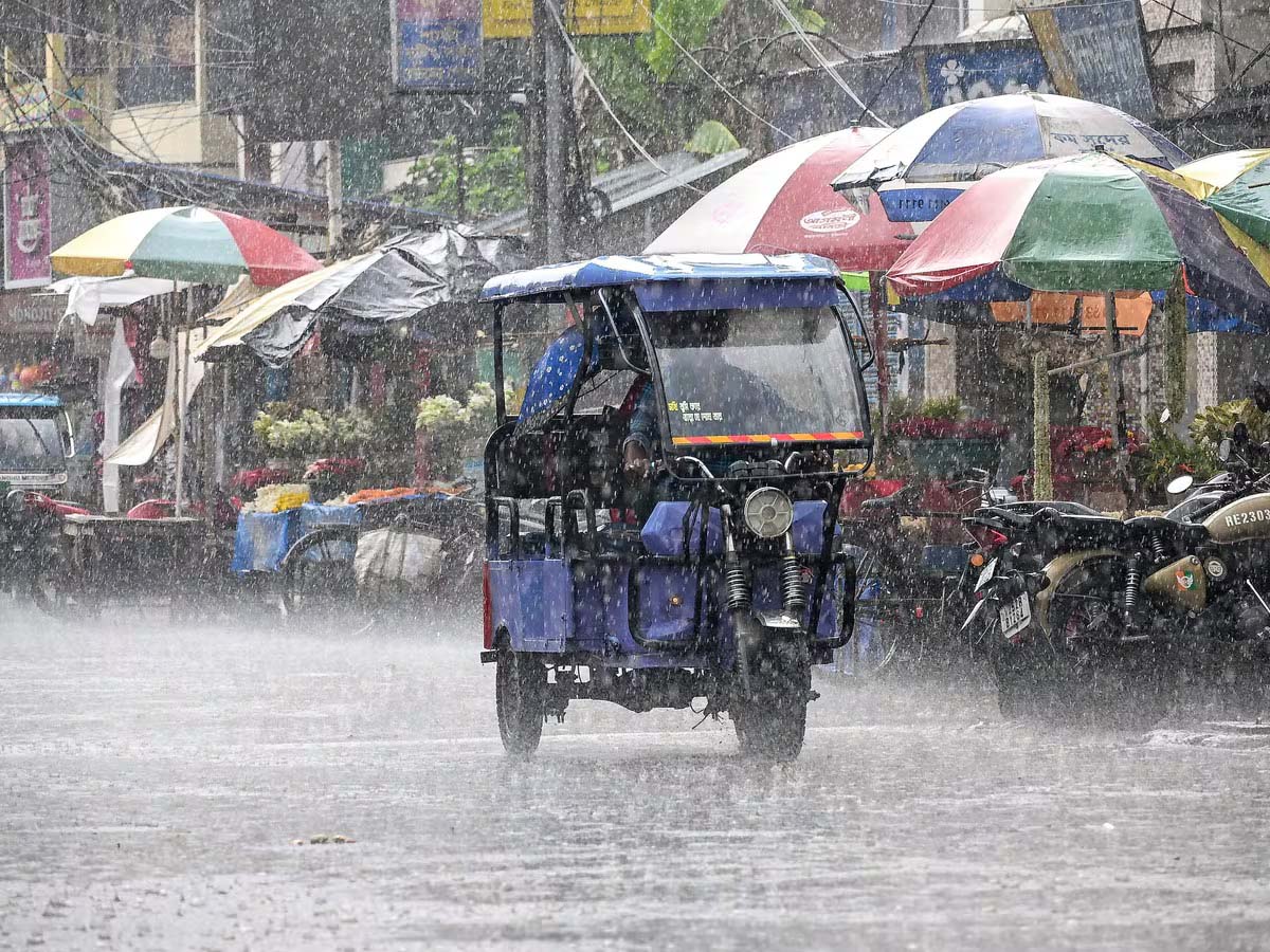 मौसम का बड़ा अपडेट: 3–4 दिन में यूपी पहुंचेगा मॉनसून, IMD ने जारी किया बारिश का पूर्वानुमान