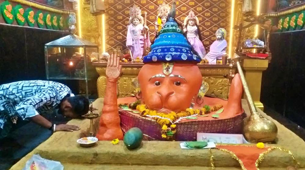 केसरी हनुमान मंदिर पर प्रशासन की कार्रवाई, तिलक मार्केट में आस्था बनाम सुरक्षा का मुद्दा गरमाया