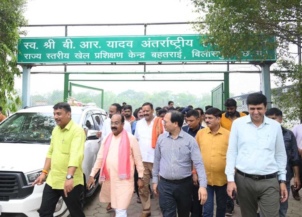 खिलाड़ियों को उत्कृष्ट सुविधाएं देने में लापरवाही बर्दाश्त नहीं, कार्यों में तेजी लाकर 15 दिनों में