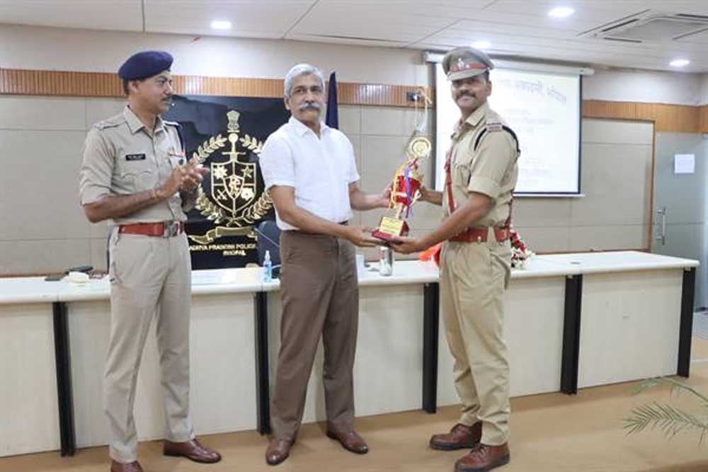 21 प्रशिक्षु अधिकारियों ने प्राप्त किया आधुनिक पुलिसिंग एवं यातायात प्रबंधन का व्यावहारिक प्रशिक्षण