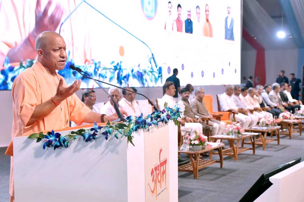 जेवर में अंबर एंटरप्राइजेज एवं कोरिया सर्किट्स के ज्वाइंट वेंचर ‘एसेंट के सर्किट्स’ के इलेक्ट्रॉनिक