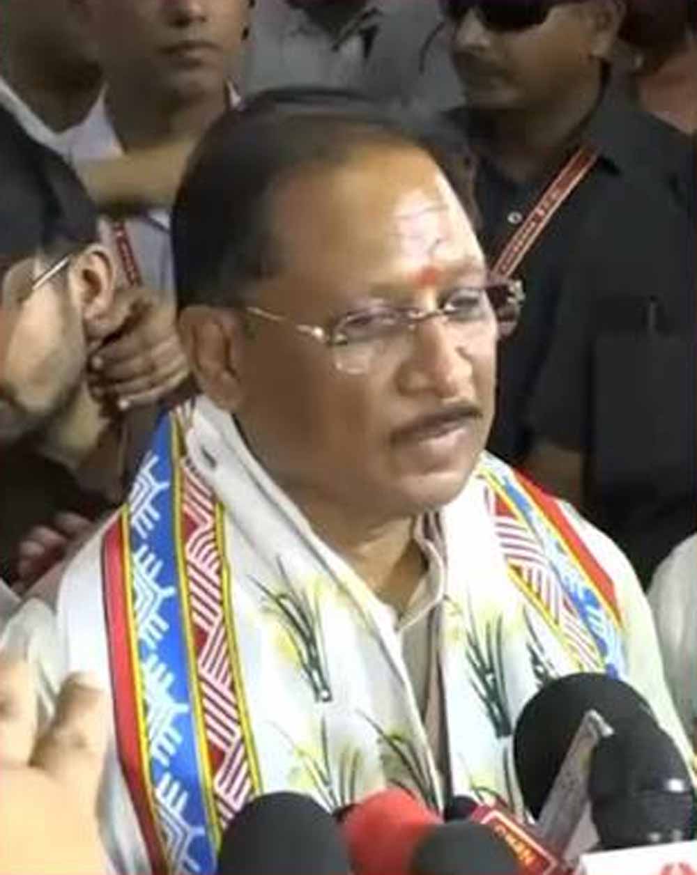 'संविधान की आत्मा को कांग्रेस ने कुचला' : CM साय का तीखा वार, राजनीति गरमाई
