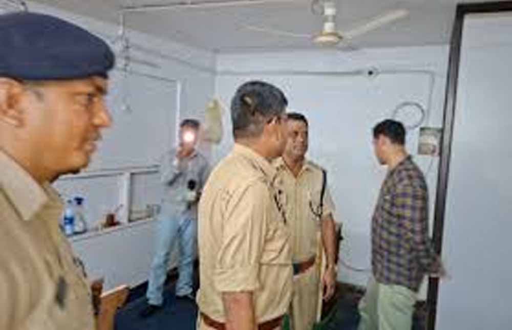 पुलिस ने कोचिंग संस्थानों का किया निरीक्षण, फायर सेफ्टी समेत सुरक्षा इंतजामों की परखी हकीकत