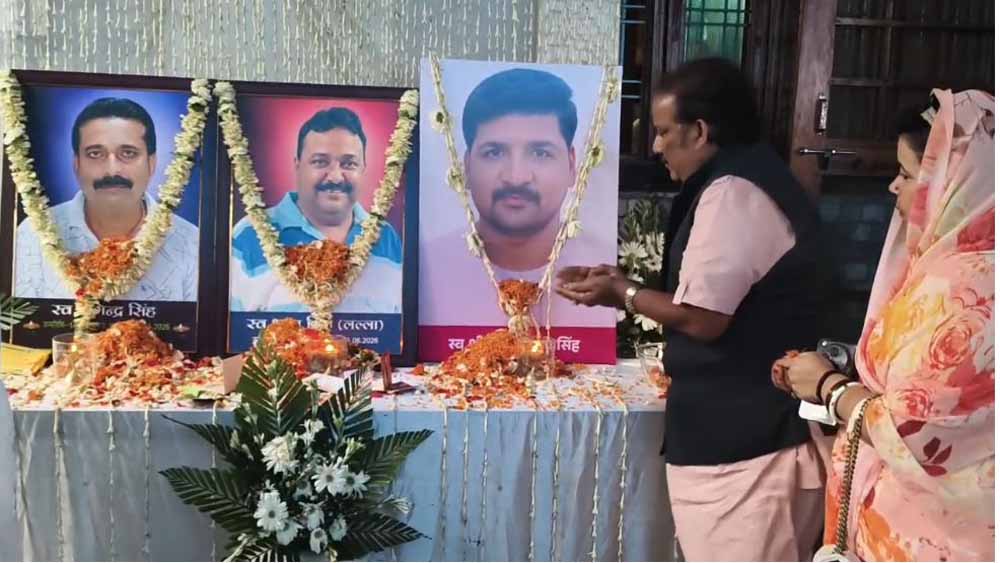 भाजपा नेता विक्रमादित्य ने नौगई ट्रिपल मर्डर पीड़ित परिवार से की मुलाकात, सख्त कार्रवाई की उठाई मां