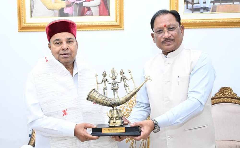 मुख्यमंत्री विष्णुदेव साय और राज्यपाल थावरचंद गहलोत की मुलाकात, कई अहम विषयों पर हुई बातचीत