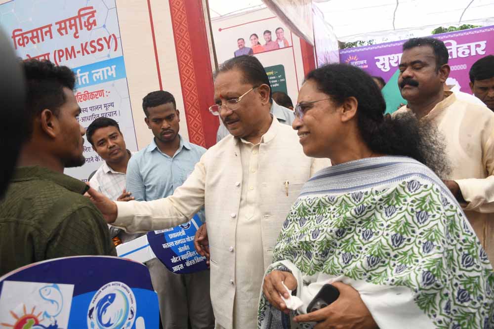 मछुआरों के लिए नई पहल, मुख्यमंत्री साय ने वितरित की आधुनिक उपकरण सामग्री