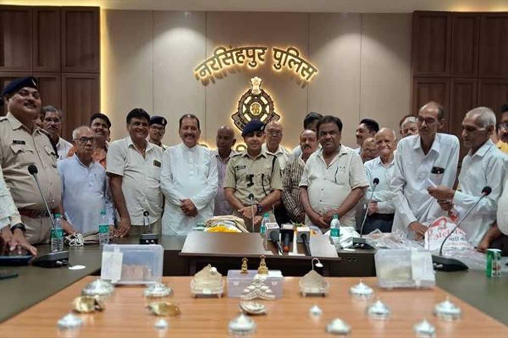 जैन मंदिरों से चोरी हुई 250 वर्ष पुरानी दुर्लभ मूर्तियां सुरक्षित बरामद