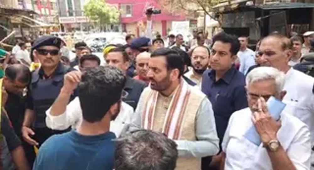 अग्निकांड से प्रभावित व्यापारियों को राहत, रोहतक दौरे पर सीएम सैनी ने घोषित किया मुआवजा