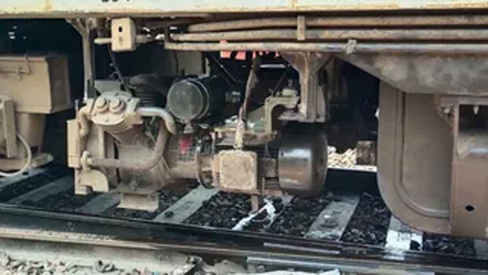सचखंड एक्सप्रेस में तकनीकी खराबी, पानीपत स्टेशन पर फटा प्रेशर पाइप; दूसरा इंजन भेजा गया