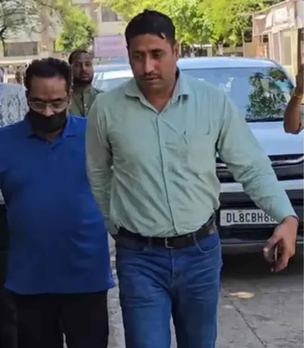 IDFC बैंक घोटाले में बड़ा एक्शन, IAS पंकज अग्रवाल जेल भेजे गए; 6 अफसर रडार पर